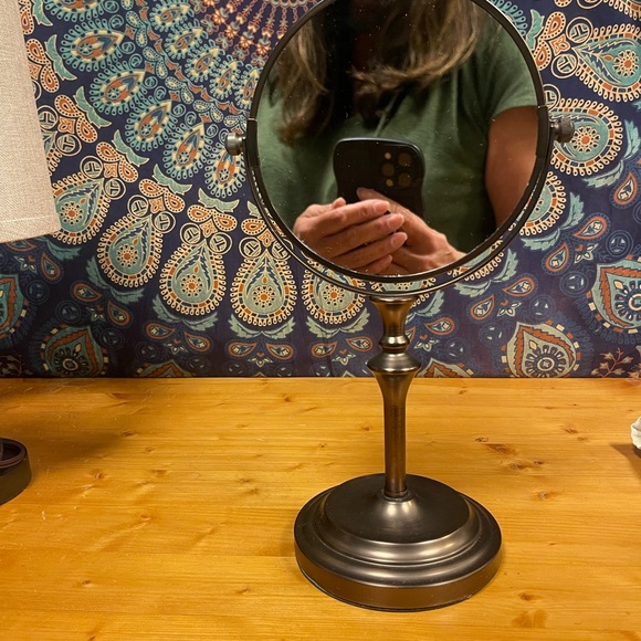 Table Top Magnifying Mirror Oil Rubbed Bronze Double sided - Picture 3 of 3